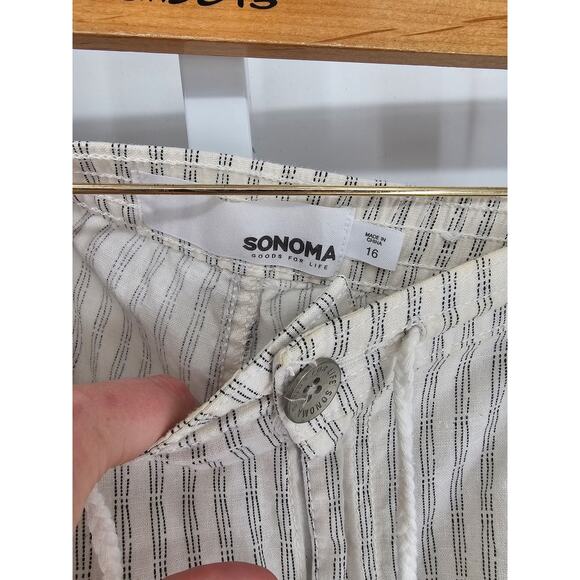 Sonoma Women's Slim Leg Button Closer Cargo Pockets Mid Rise Pant Size 16 - Picture 3 of 4